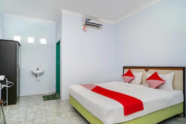 Super Oyo 754 Nur Aziziah Guest House Syariah Баликпапан Екстериор снимка