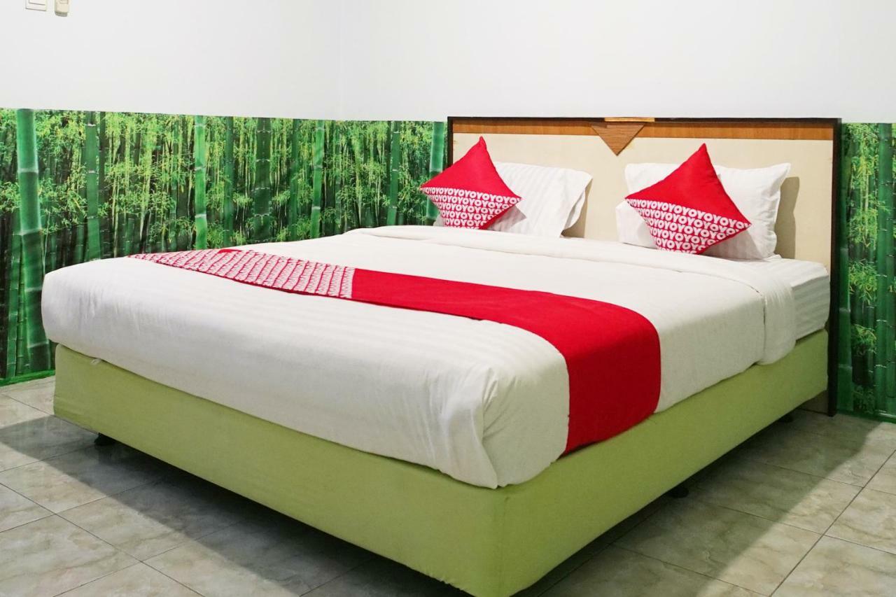 Super Oyo 754 Nur Aziziah Guest House Syariah Баликпапан Екстериор снимка